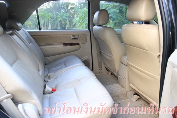 ตัวTop 4WD เครื่องดีเซล รถสวยขับดี พร้อมใช้มากๆค่ะ