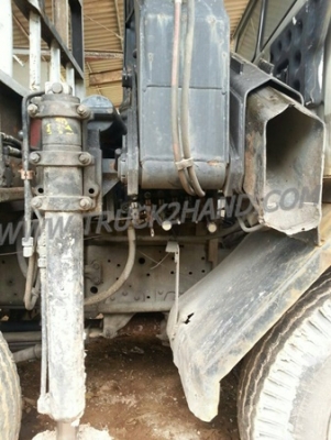 เฮี๊ยบ ขนาด 5 ตัน  TYPE 140  MANUF.NO 11657  MANUF YEAR 1995