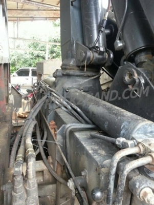 เฮี๊ยบ ขนาด 5 ตัน  TYPE 140  MANUF.NO 11657  MANUF YEAR 1995