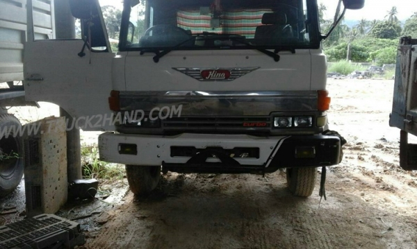 รถบรรทุกติดเครน ยี่ห้อ HINO   รุ่น FF173A ปีจดทะเบียน 2544 มีภาพวีดีโอประกอบการตัดสินใจด้วยครับ