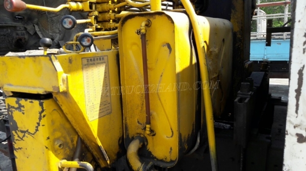 รถบรรทุกติดเครน ยี่ห้อ HINO   รุ่น FF173A ปีจดทะเบียน 2544 มีภาพวีดีโอประกอบการตัดสินใจด้วยครับ