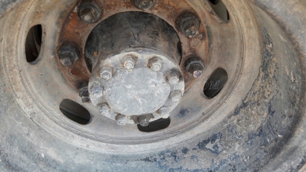 รถบรรทุกติดเครน ยี่ห้อ HINO   รุ่น FF173A ปีจดทะเบียน 2544 มีภาพวีดีโอประกอบการตัดสินใจด้วยครับ