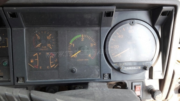 รถบรรทุกติดเครน ยี่ห้อ HINO   รุ่น FF173A ปีจดทะเบียน 2544 มีภาพวีดีโอประกอบการตัดสินใจด้วยครับ