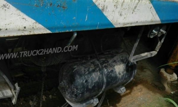 รถบรรทุกติดเครน ยี่ห้อ HINO   รุ่น FF173A ปีจดทะเบียน 2544 มีภาพวีดีโอประกอบการตัดสินใจด้วยครับ