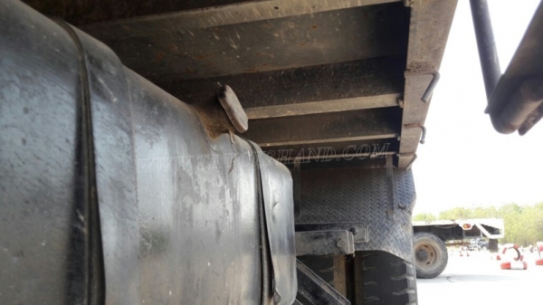 รถบรรทุกติดเครน ยี่ห้อ HINO   รุ่น FF173A ปีจดทะเบียน 2544 มีภาพวีดีโอประกอบการตัดสินใจด้วยครับ