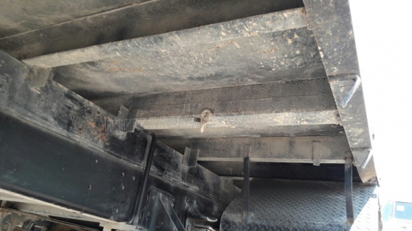 รถบรรทุกติดเครน ยี่ห้อ HINO   รุ่น FF173A ปีจดทะเบียน 2544 มีภาพวีดีโอประกอบการตัดสินใจด้วยครับ