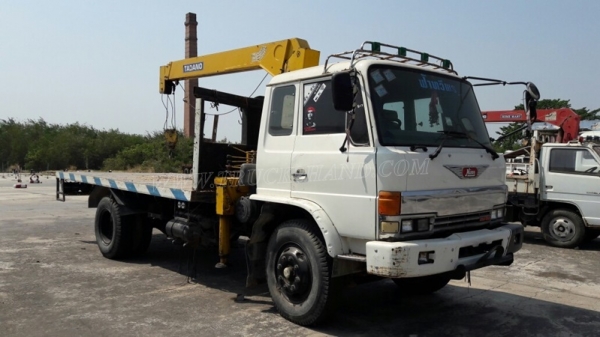รถบรรทุกติดเครน ยี่ห้อ HINO   รุ่น FF173A ปีจดทะเบียน 2544 มีภาพวีดีโอประกอบการตัดสินใจด้วยครับ