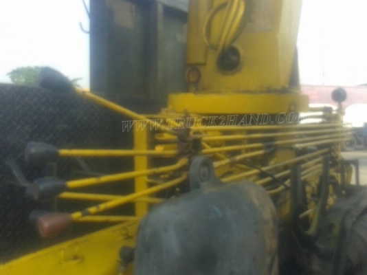 รถบรรทุกติดเครน ยี่ห้อ HINO   รุ่น FF173A ปีจดทะเบียน 2544 มีภาพวีดีโอประกอบการตัดสินใจด้วยครับ