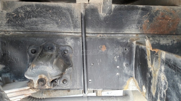 รถบรรทุกติดเครน ยี่ห้อ HINO   รุ่น FF173A ปีจดทะเบียน 2544 มีภาพวีดีโอประกอบการตัดสินใจด้วยครับ