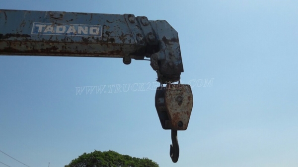 รถบรรทุกติดเครน HINO  เครนยี่ห้อ TADANO 195 แรงม้า ปีจดทะเบียน 2541