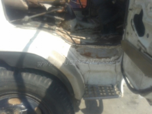 รถบรรทุกติดเครน HINO  เครนยี่ห้อ TADANO 195 แรงม้า ปีจดทะเบียน 2541