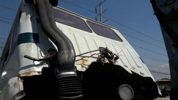 รถบรรทุกติดเครน HINO  เครนยี่ห้อ TADANO 195 แรงม้า ปีจดทะเบียน 2541