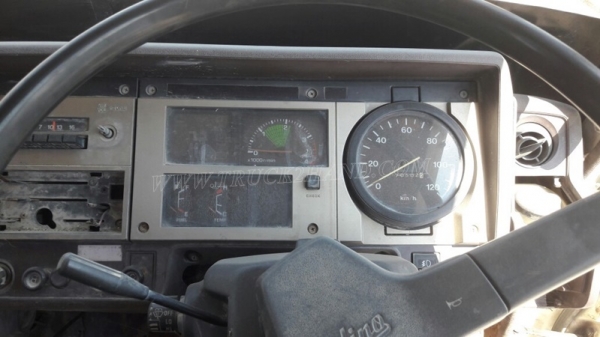 รถบรรทุกติดเครน HINO  เครนยี่ห้อ TADANO 195 แรงม้า ปีจดทะเบียน 2541