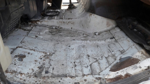 รถบรรทุกติดเครน HINO  เครนยี่ห้อ TADANO 195 แรงม้า ปีจดทะเบียน 2541