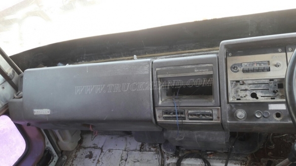 รถบรรทุกติดเครน HINO  เครนยี่ห้อ TADANO 195 แรงม้า ปีจดทะเบียน 2541