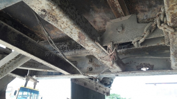 รถบรรทุกติดเครน HINO  เครนยี่ห้อ TADANO 195 แรงม้า ปีจดทะเบียน 2541