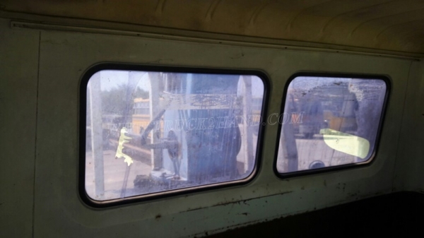 รถบรรทุกติดเครน HINO  เครนยี่ห้อ TADANO 195 แรงม้า ปีจดทะเบียน 2541