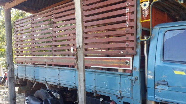 ขาย6ล้อnpr115 ปี35 สีเดิมหัวบาง แชชซีสวยเดิม ช่วงล่างใหญ่fหลัง คอกสูง เดิมไม่เคยชน เอกสารเล่มทะเบียนพร้อมโอน ภายในสวยครบ