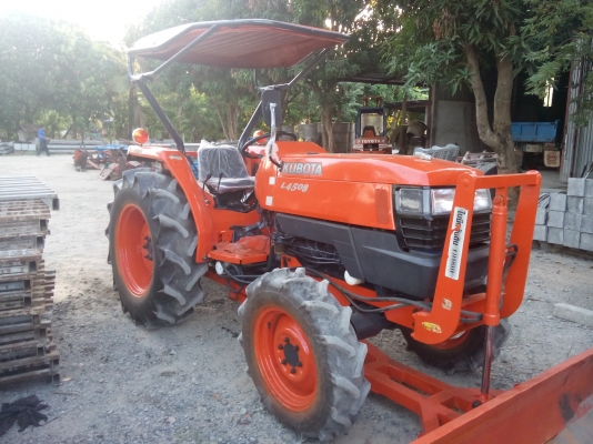 รถไถคูโบต้า 45 แรงม้า สวย แรง อึด 1703 ชม.พร้อมอุปกรณ์ 3 อย่าง เล่มทะเบียนพร้อมต่อรองได้