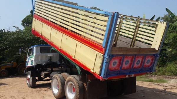 ขาย10ล้อดัมพ์2เพลา จัมโบ้200สโลว์อินเตอร์4สปีด แชชซีสวย เครื่องดี เพาเวอร์ มีบาร์อ้อย พร้อมใช้งาน