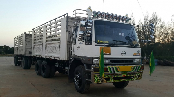 ขายด่วนรถพ่วงไม่ดั้ม18ล้อ 1Jสมอทองปี45 กะบะสามมิตร เครื่องเดิม260แรง เกียร์เดิม ขายด่วนรถพ่วงไม่ดั้ม18ล้อ 1Jสมอทองปี45 กะบะสามมิตร เครื่องเดิม260แรง เกียร์เดิม