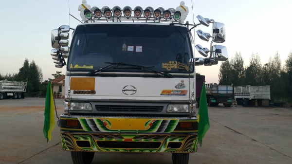 ขายด่วนรถพ่วงไม่ดั้ม18ล้อ 1Jสมอทองปี45 กะบะสามมิตร เครื่องเดิม260แรง เกียร์เดิม ขายด่วนรถพ่วงไม่ดั้ม18ล้อ 1Jสมอทองปี45 กะบะสามมิตร เครื่องเดิม260แรง เกียร์เดิม