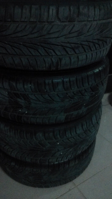 ขาย ยาง ออโรร่า ขอบ17 -215-45 ปี12 สภาพดีไม่มีปะ ไม่มีบวม