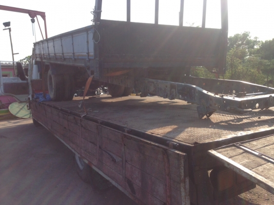 ขาย คัชซีรถ6ล้อยาว5.50พร้อมกะบะและช่วงล่างด้านหลัง