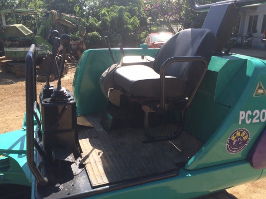 ขายด่วน KOMATSU PC 20-7 แทรคเหล็ก พร้อมทำสีเช็คระบบ มีเอกสารครบ สภาพพร้อมใช้งาน ขายด่วน KOMATSU PC 20-7 แทรคเหล็ก พร้อมทำสีเช็คระบบ มีเอกสารครบ สภาพพร้อมใช้งาน