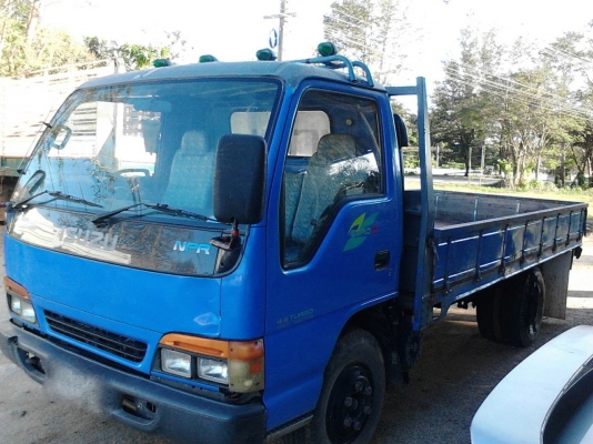 รถอีซูซู 6 ล้อ ( ไม่ดั้ม ) NPR 130 แรงม้า. ปี 46.   สนใจติดต่อ  081 - 6079515