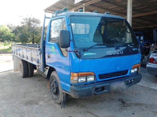 รถอีซูซู 6 ล้อ ( ไม่ดั้ม ) NPR 130 แรงม้า. ปี 46.   สนใจติดต่อ  081 - 6079515