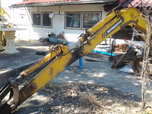 ขายตามสภาพรถแบ็คโฮ. โคมัสซุPC30ลดเหลือ75000บาทไม่ลดอีกแล้ว