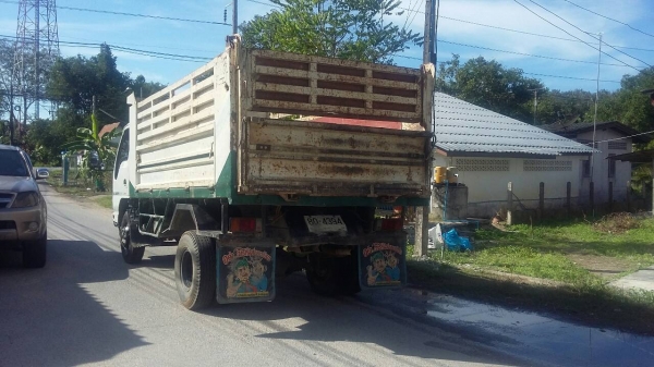 ขายรถบรรทุก 6 ล้อดัมพ์ ISUZU NQR 175 แรงม้าปี 2551 ราคา 650000