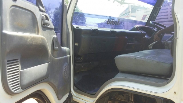 ขายรถบรรทุก 6 ล้อดัมพ์ ISUZU NQR 175 แรงม้าปี 2551 ราคา 650000