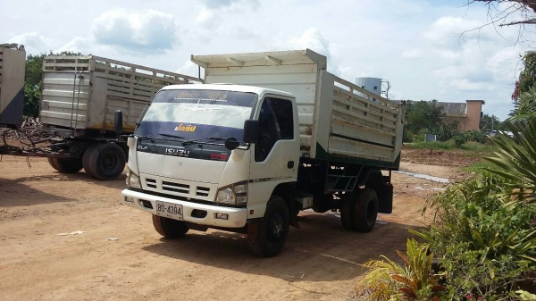 ขายรถบรรทุก 6 ล้อดัมพ์ ISUZU NQR 175 แรงม้าปี 2551 ราคา 650000
