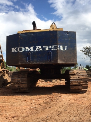 ขายรถแบคโฮ KOMATSU PC120-2 มีหัวคีปไม้พร้อมบุ้งกี๋ ราคา 380000