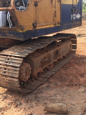 ขายรถแบคโฮ KOMATSU PC120-2 มีหัวคีปไม้พร้อมบุ้งกี๋ ราคา 380000
