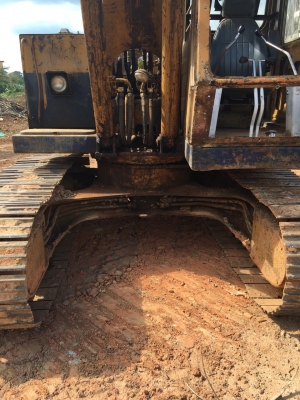ขายรถแบคโฮ KOMATSU PC120-2 มีหัวคีปไม้พร้อมบุ้งกี๋ ราคา 380000