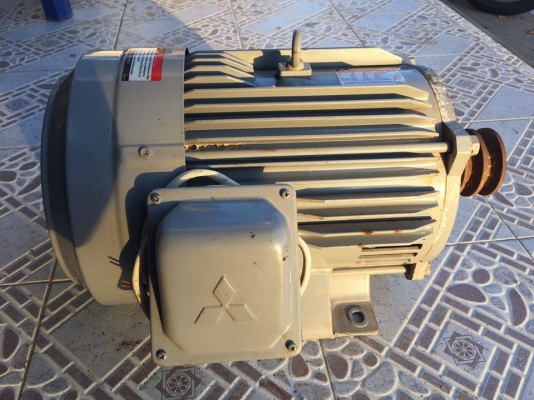 ขายมอเตอร์ 5HP  MITSUBISHI ไฟ220V  มือสองสภาพดีๆครับ