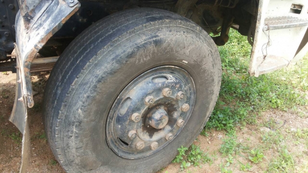 ขายรถบรรทุก 10 ล้อโม่ปูน ISUZU 275 แรงม้า โม่ 7 คิว ราคา 650000