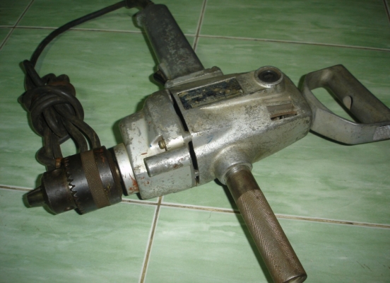 ขายสว่านรอบช้า ยี่ห้อ hitachi รุ่น PU-PM3 หัวสว่านจับดอกได้ 16 mm ใช้งานได้ปกติ