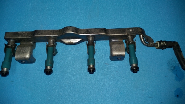 รางหัวฉีด mazda2 หัวฉีด มาสด้า2 ครบชุด