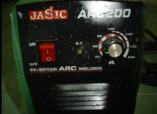 ขายเครื่องเชื่อมยี่ห้อ JASIC ระบบอินเวิร์ทเตอร์รุ่นARC200 สภาพพร้อมใช้งานครับ