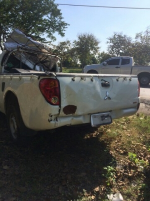 ซากมิตซูไทตั้น เครื่องเบนซิล ปี12  โอนลอยๆบุคคล หรือ เเยกขายอะไหลทุกอย่างมีหลายรุ่นเก๋งเเละกระบะ รับซื้อรถอุบัติเหตุทุกสภาพ