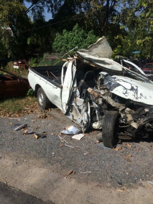 ซากมิตซูไทตั้น เครื่องเบนซิล ปี12  โอนลอยๆบุคคล หรือ เเยกขายอะไหลทุกอย่างมีหลายรุ่นเก๋งเเละกระบะ รับซื้อรถอุบัติเหตุทุกสภาพ