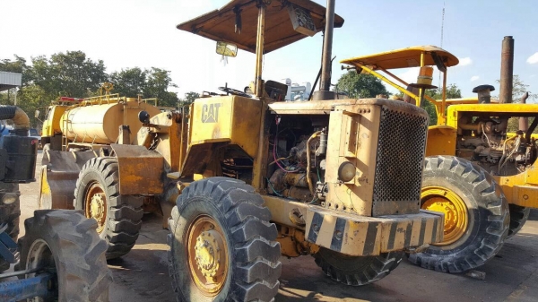 ขายรถตัก CAT 920 เอวอ่อน ดิสเบรค รถใช้งานอยู่เป็นประจำ ราคาต่อรองได้