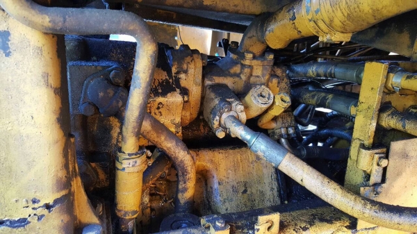 ขายรถตัก CAT 920 เอวอ่อน ดิสเบรค รถใช้งานอยู่เป็นประจำ ราคาต่อรองได้