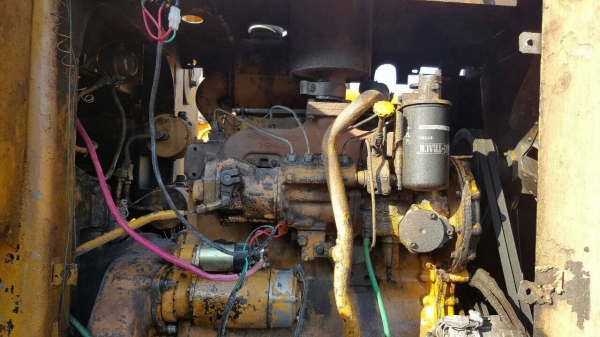 ขายรถตัก CAT 920 เอวอ่อน ดิสเบรค รถใช้งานอยู่เป็นประจำ ราคาต่อรองได้