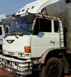 สิบล้อ ฮีโน่ FL176 EM100-220 เพาเดียว บรรทุกตู้เปียก ยาว6.50ม สภาพดีเดิมๆพร้อมใช้งาน ทะเบียนพร้อมโอน สิบล้อ ฮีโน่ FL176 EM100-220 เพาเดียว บรรทุกตู้เปียก ยาว6.50ม สภาพดีเดิมๆพร้อมใช้งาน ทะเบียนพร้อมโอน