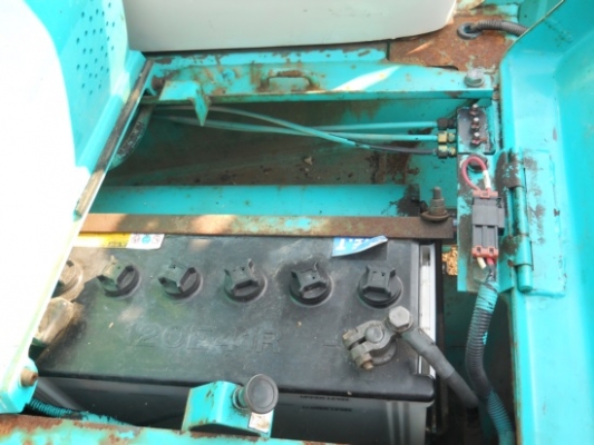 ขายรถนอกเก่าญี่ปุ่น komatsu pc40-7 หัวเก๋งรถสวยราคาถูก สนใจโทร 092-3309229 อี๊ด